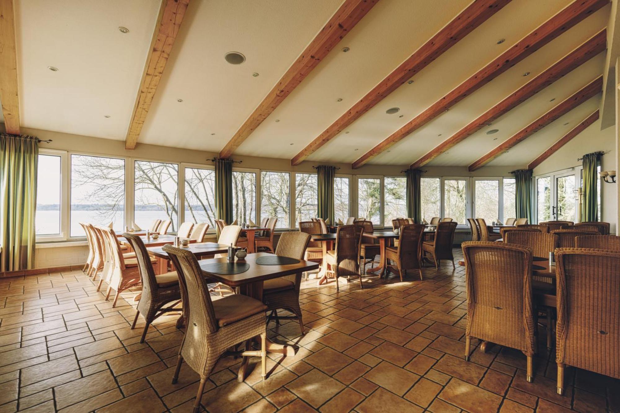 Seehotel Heidehof Klein Nemerow Εξωτερικό φωτογραφία