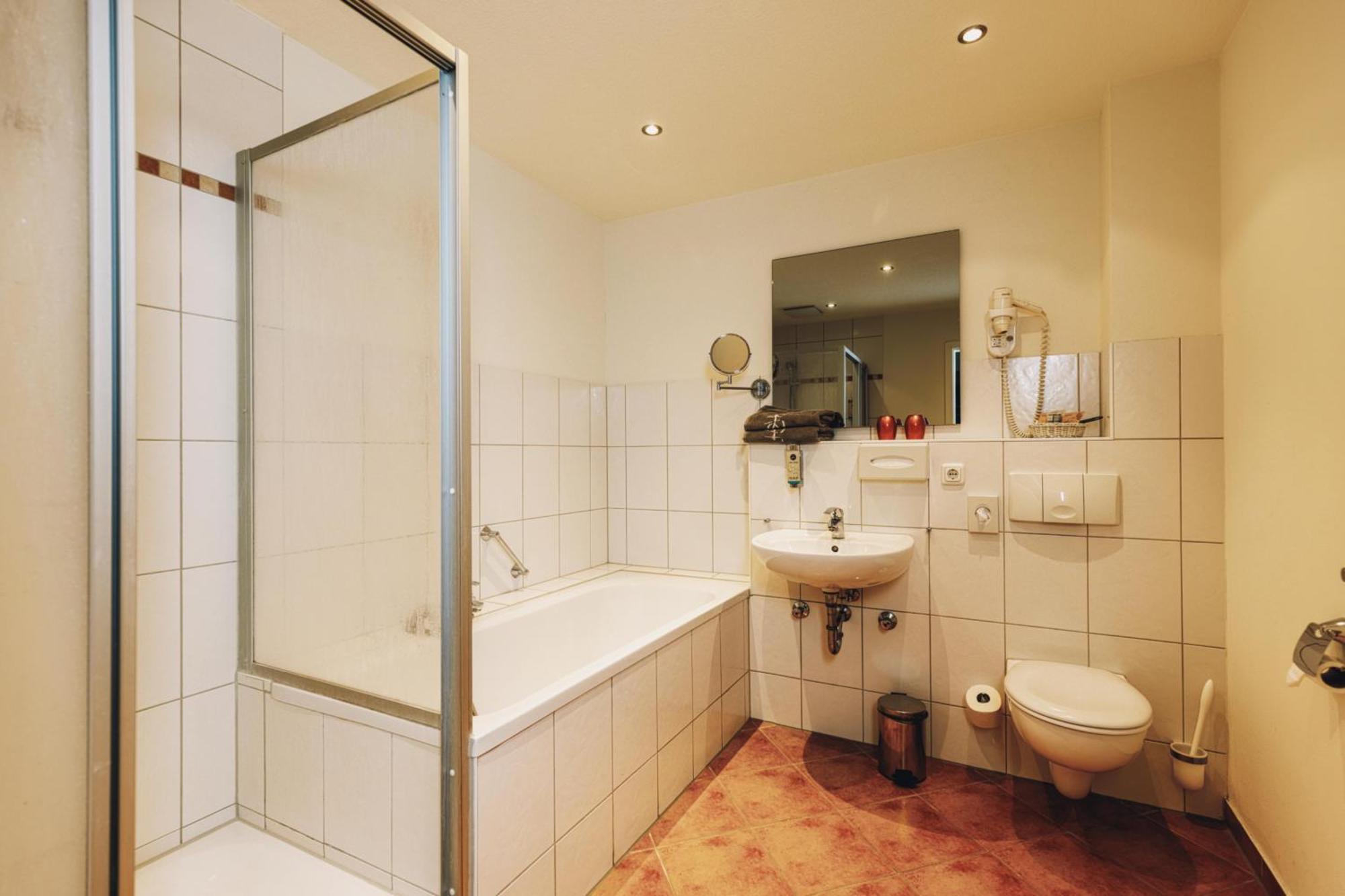 Seehotel Heidehof Klein Nemerow Εξωτερικό φωτογραφία