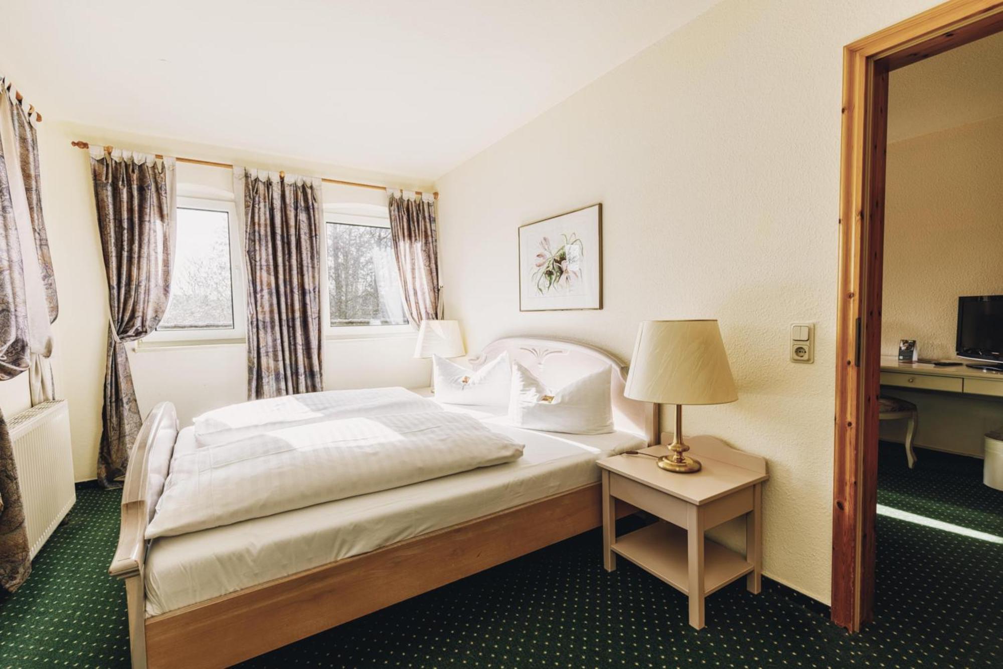 Seehotel Heidehof Klein Nemerow Εξωτερικό φωτογραφία