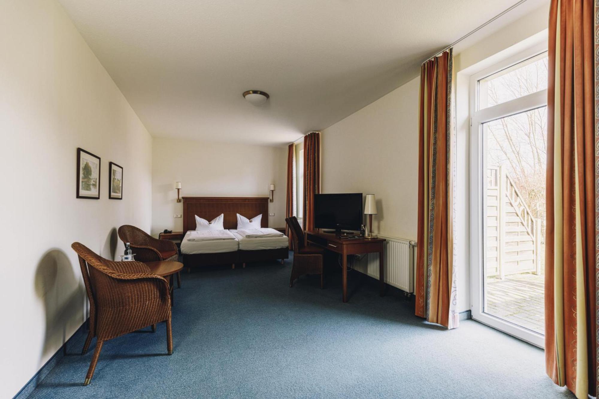 Seehotel Heidehof Klein Nemerow Εξωτερικό φωτογραφία