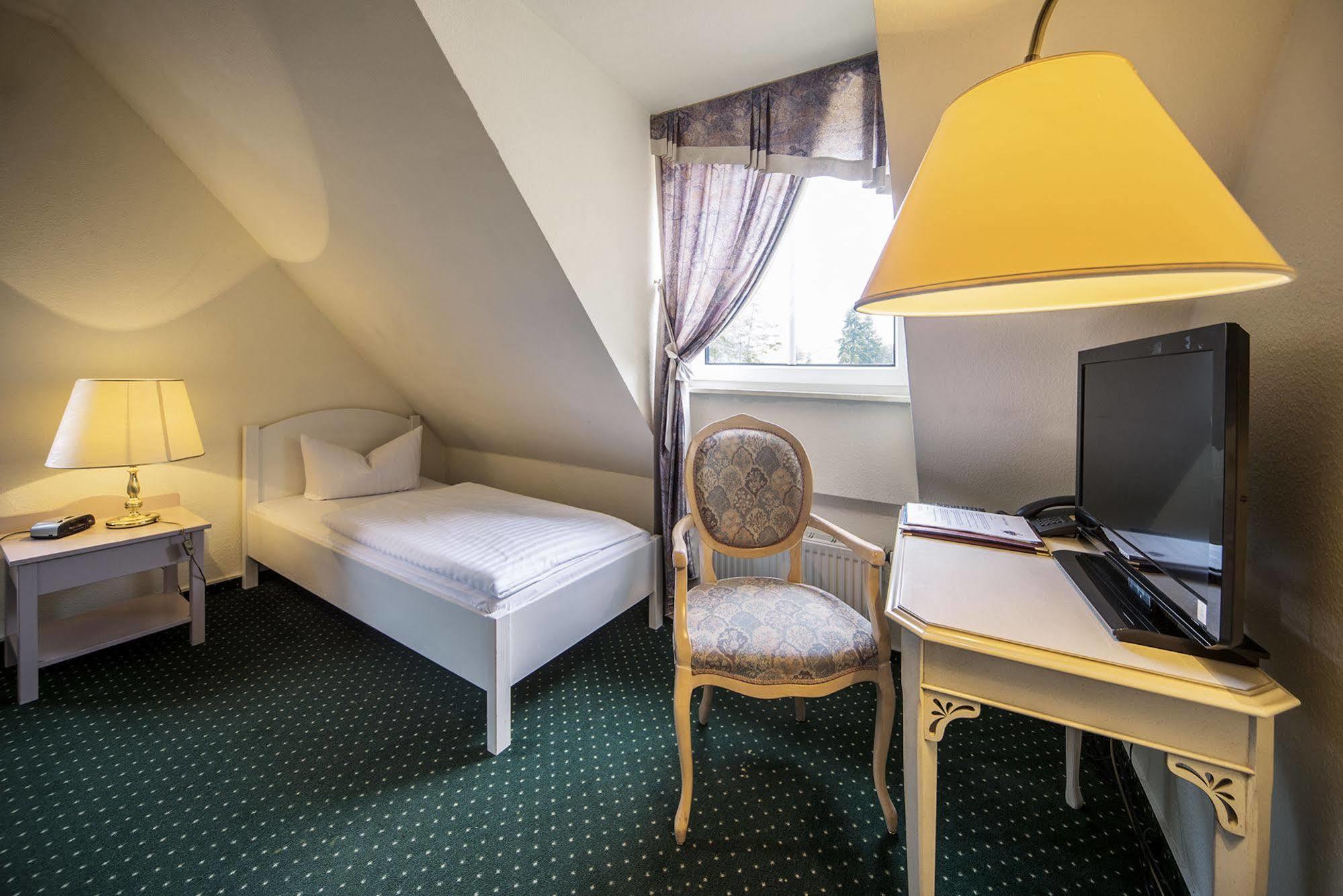 Seehotel Heidehof Klein Nemerow Εξωτερικό φωτογραφία