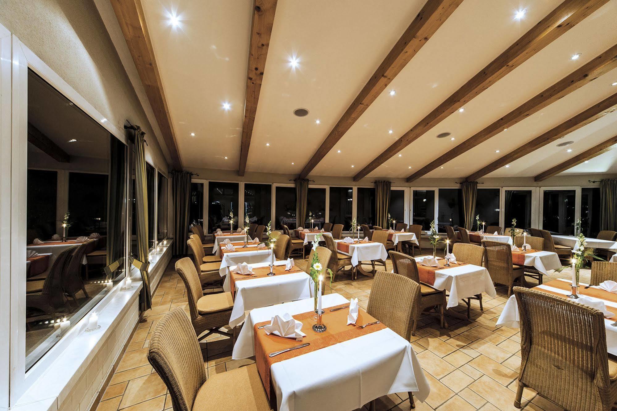 Seehotel Heidehof Klein Nemerow Εξωτερικό φωτογραφία